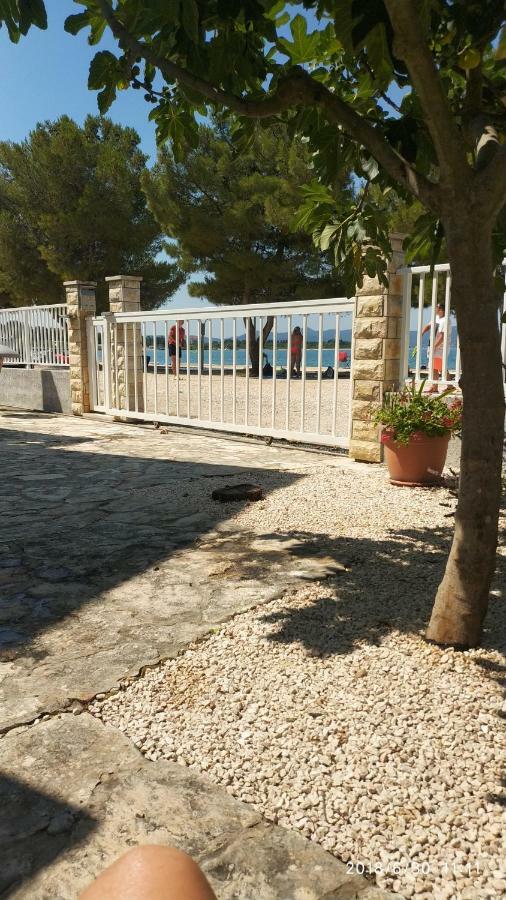 Diklo Beach Apartments Robert & Renata Zadar Bagian luar foto